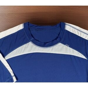 Lululemon Performance Tee Shirt Men XL Stretch Wicking Breathable Crew Neck